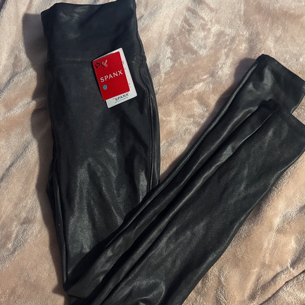 SPANX Faux Learher Leggings XS